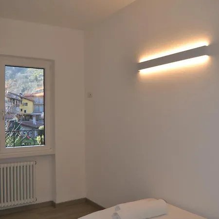 Сasa de vacaciones Casa Di Francesca-centrale E Moderno Con Vista! Porlezza